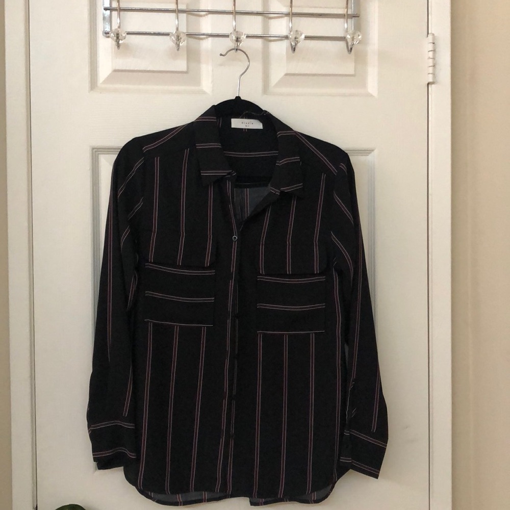 Blouse with pockets